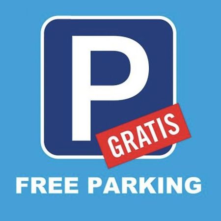 Central And Beautiful Apartment - Free Parking Málaga Eksteriør billede