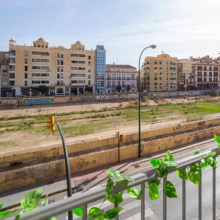 Central And Beautiful Apartment - Free Parking Málaga Eksteriør billede