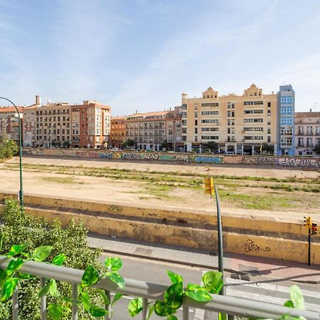 Central And Beautiful Apartment - Free Parking Málaga Eksteriør billede