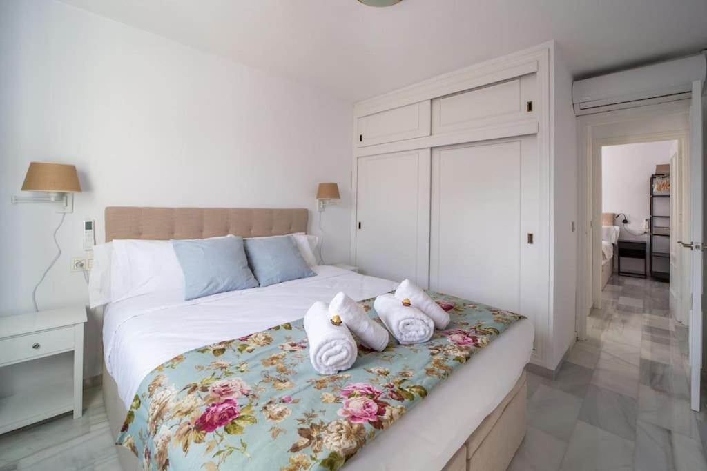 Central And Beautiful Apartment - Free Parking Málaga Eksteriør billede
