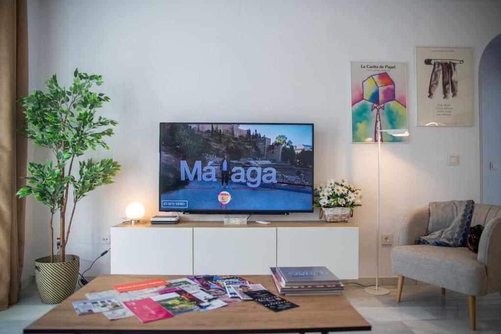 Central And Beautiful Apartment - Free Parking Málaga Eksteriør billede