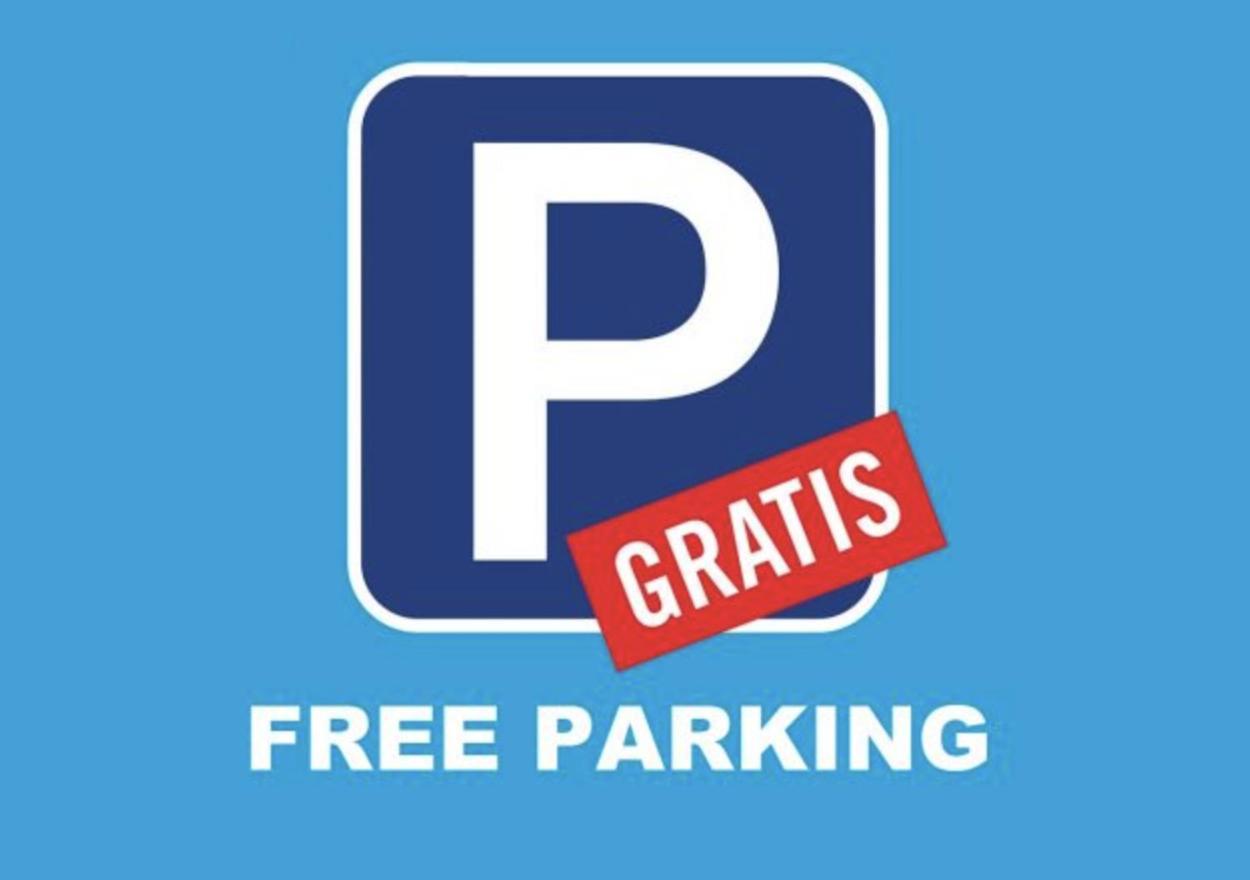 Central And Beautiful Apartment - Free Parking Málaga Eksteriør billede